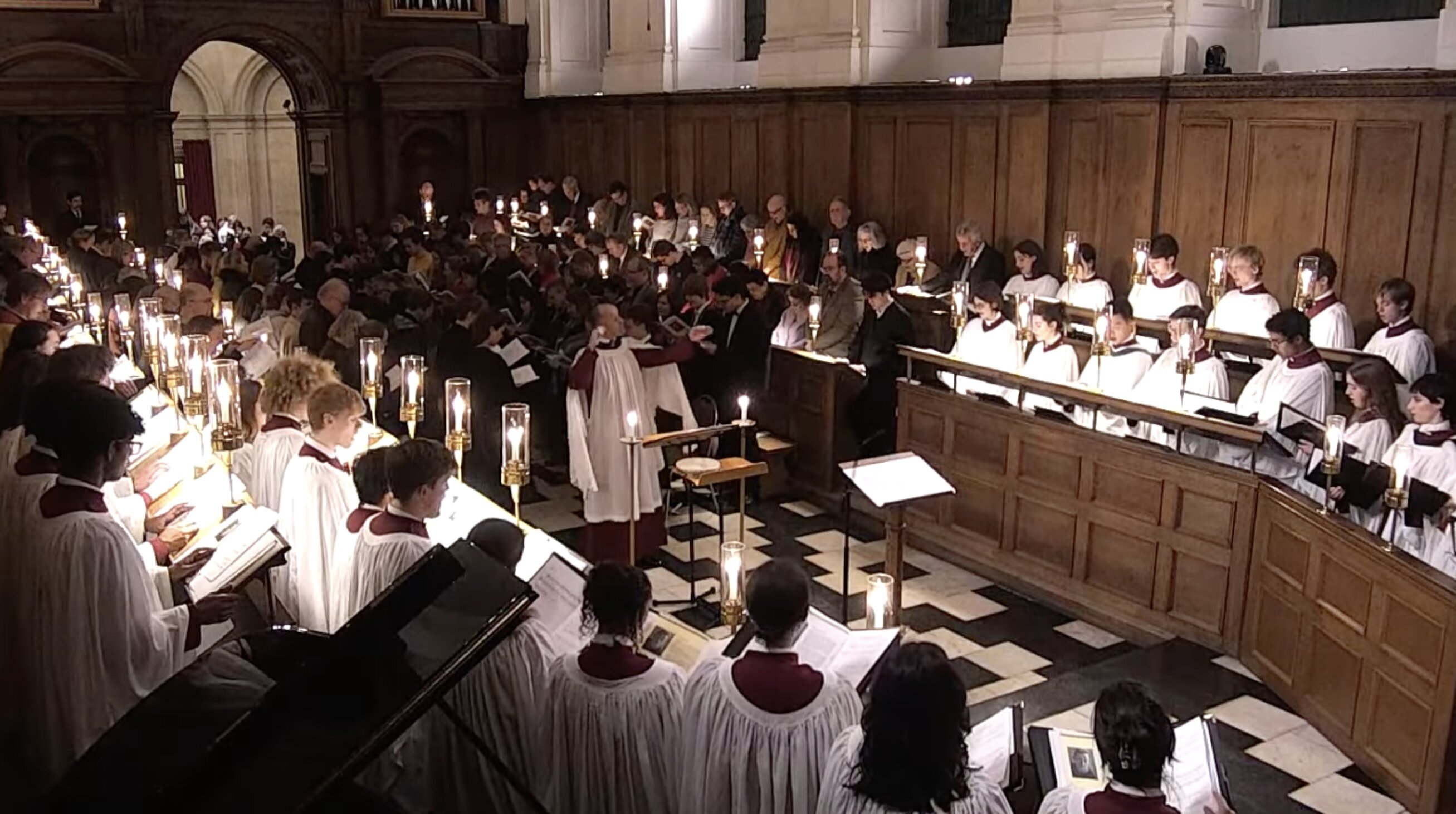 An image of Clare Choir's 2025 Advent Service, in which Thomas Alban's Nunc Dimittis was premiered.